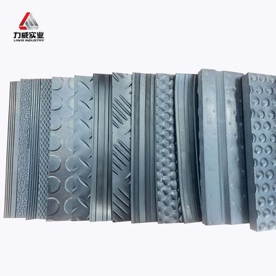 Molded Smooth Rubber Sheet Processed Oil Abrasion Resistant 20mm 25mm Thick
